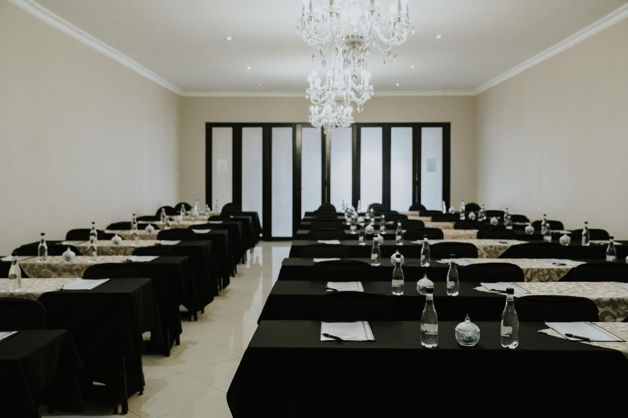 Le Grand Chateau Hotel Parys Eksteriør bilde
